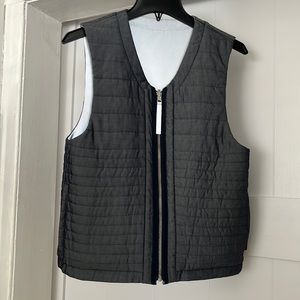 Lululemon vest - Reversible reflective